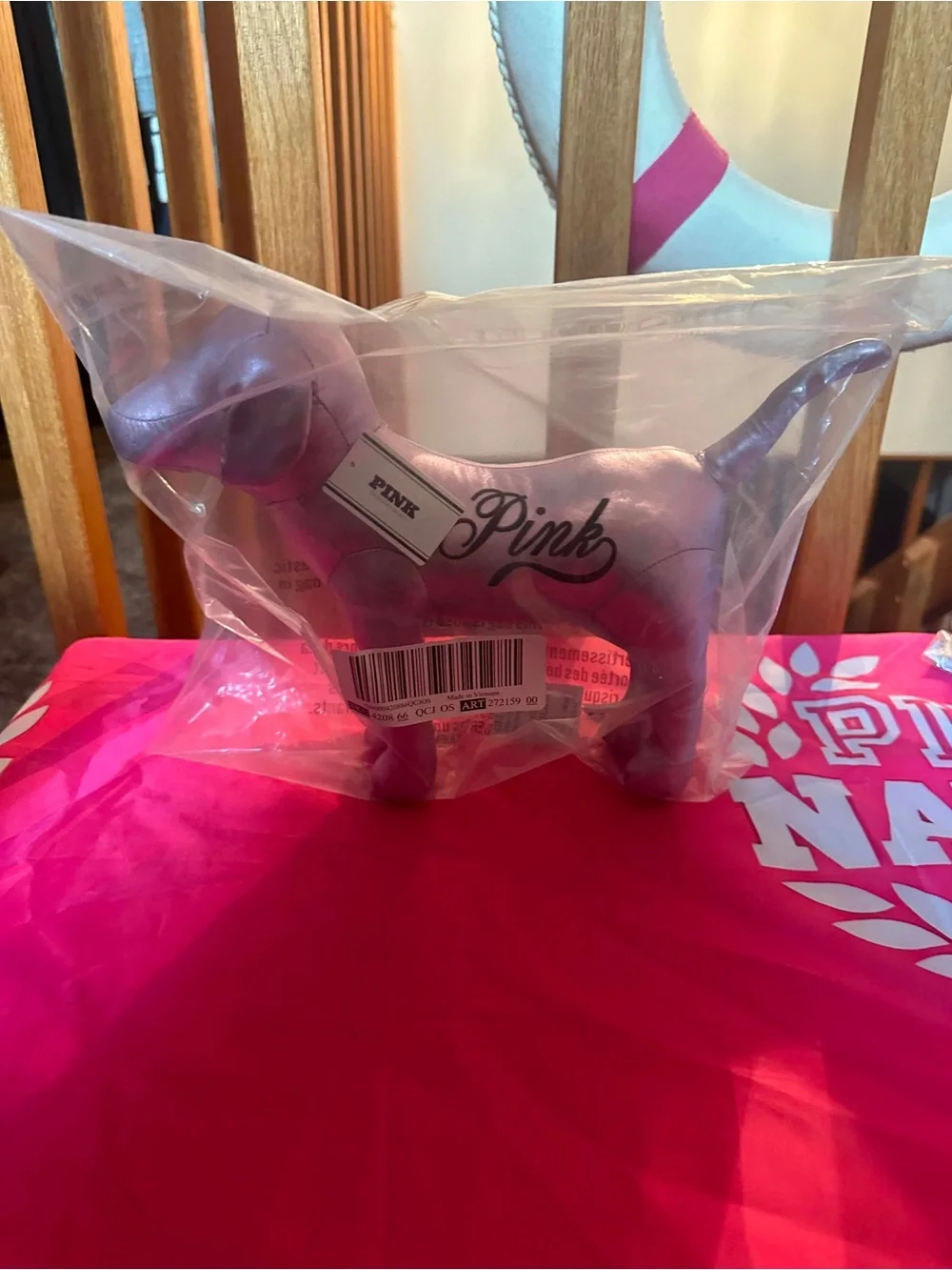 PINK Displays and Collectables - Picture 4 of 11